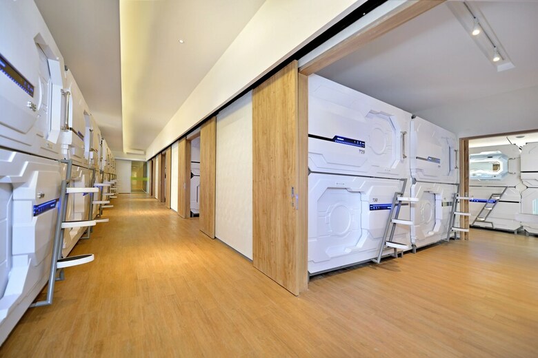 Whiz Capsule Hotel Grand Bromo