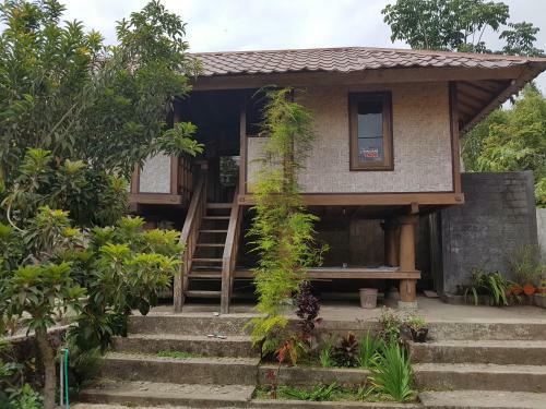Hostal Radiya Guesthouse