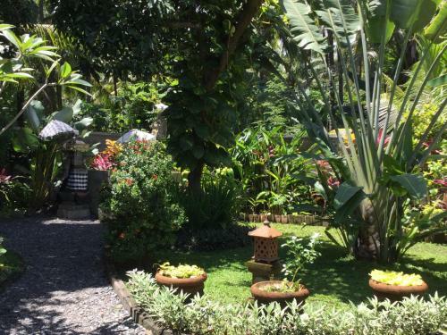 Villa Taman Ayu