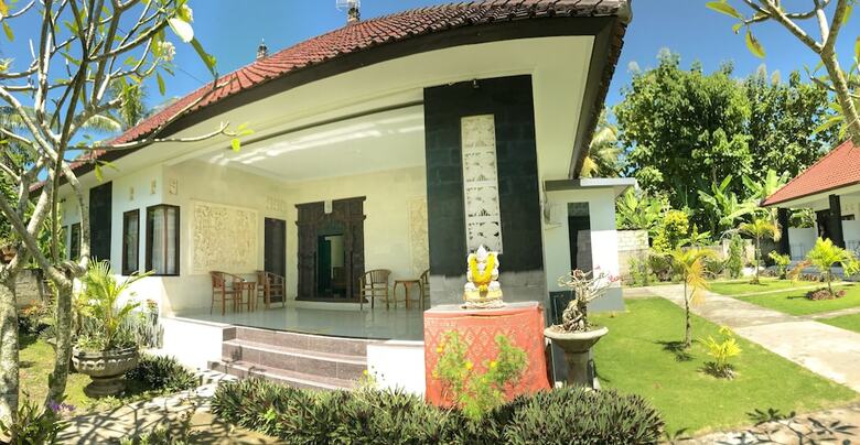 Hostal Nyuh Kadah Guest House