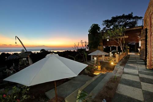 Hotel Kabeh Jati Garden Villa & Restaurant