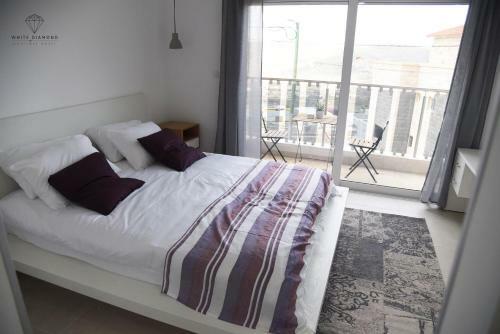 Hotel White Diamond