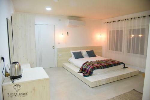 Hotel White Diamond