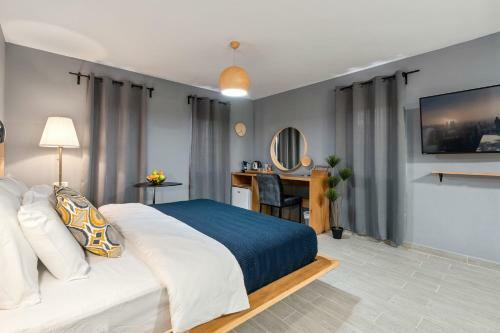 La Finca ? Luxury Suites Hotel ?