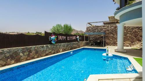 Hostal Luxury Suite By The Pool