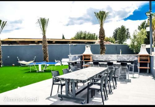 Hostal Shaked Estate In The North