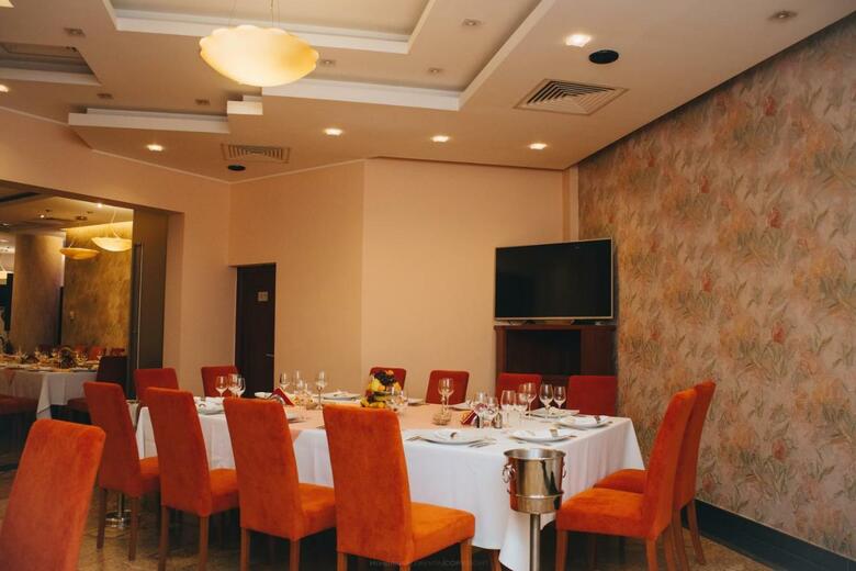 Celly Hotel