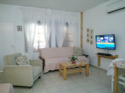 Jordan Valley One Room Apartment