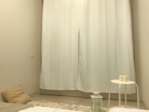 Luxurious By The Beach Apartment With Garden