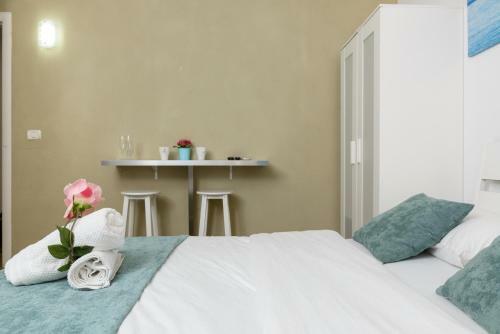 Studio Beach Apartments