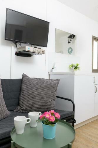 Studio Beach Apartments