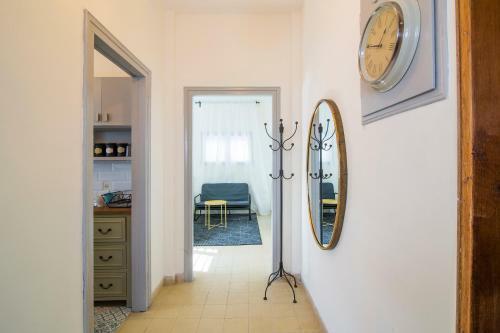 Beach Apartments By Reines5 Tlv