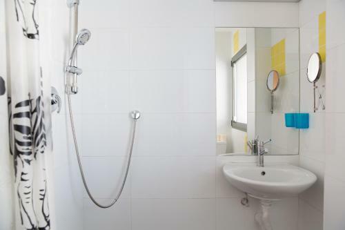 Spacious Apartment Near Ihilov
