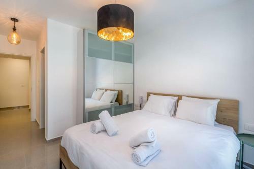 Apartamento Trust Inn - Jaffa Brand New Duplex Balcony&parking