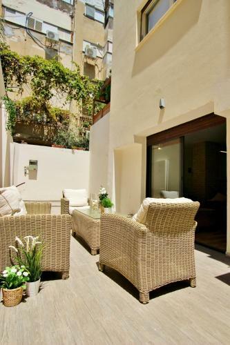 Spacious Gordon Garden Apartment