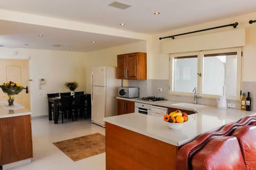 Yarden Sea Side Apartments