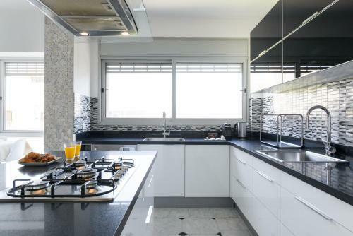 Frishman 3 Bedrooms Apartment