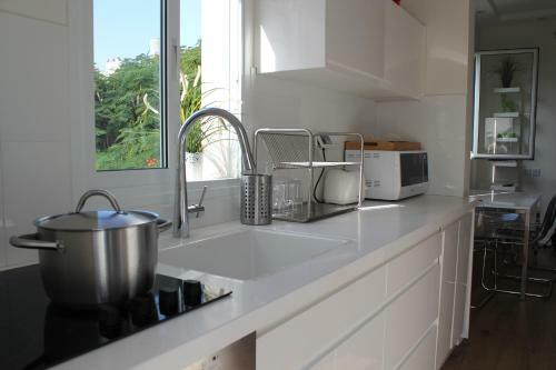 Apartamento Charming & Bright Clean With Balcony