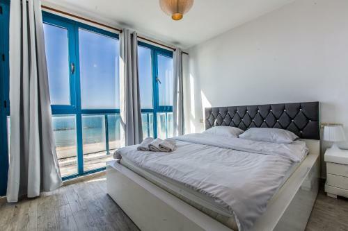 Apartamento M Sea Suites - By The Beach