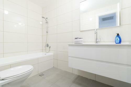 Two-bedroom Apartment With Balcony