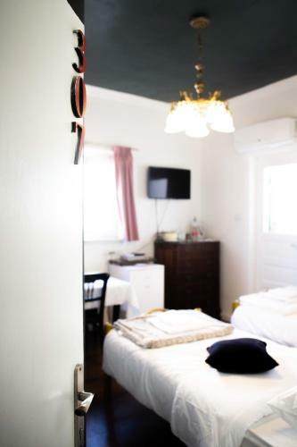 Tzefania Aparthotel