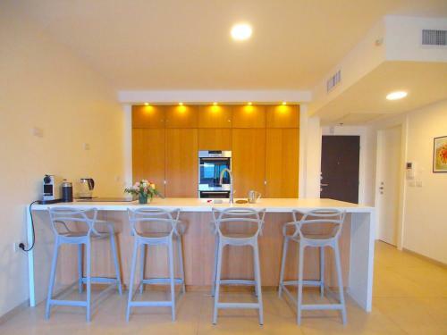 Apartamento Neviim Court 80