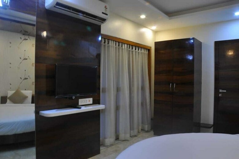Hotel Raj Palace