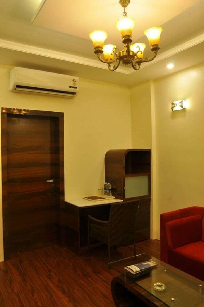 Hotel Raj Palace