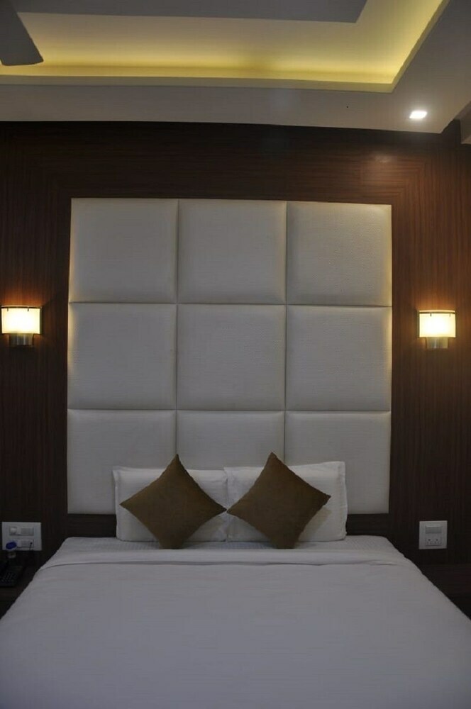 Hotel Raj Palace