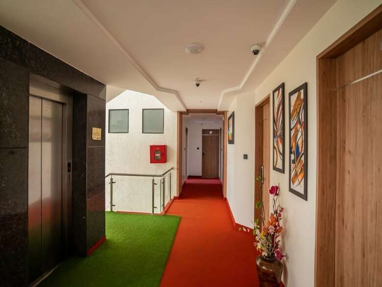 Hotel V Star