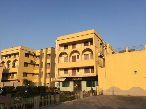 Hotel Samrat