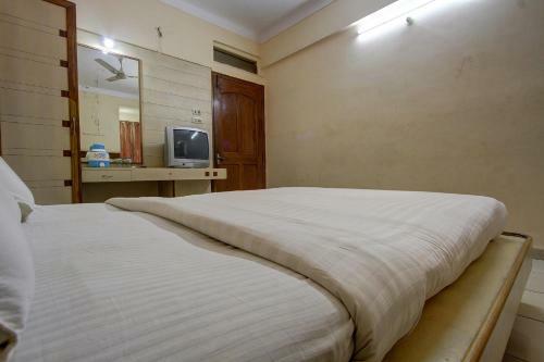 Bed & Breakfast Hotel Rajsangam International