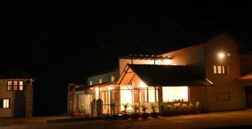 Baarbara Estate Camp