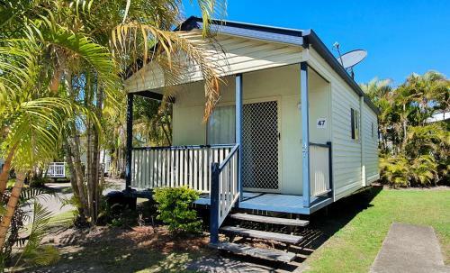Alex Beach Cabins And Tourist Park