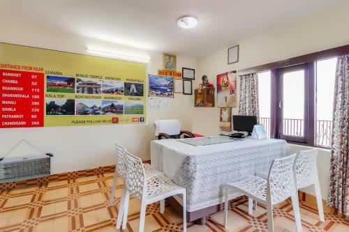 Oyo 22331 Hotel Himdhara