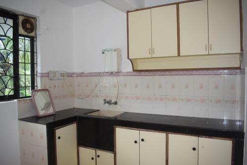 Hostal Sai Leela Guest House