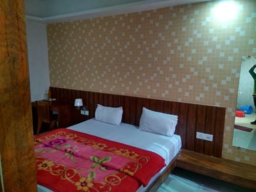 Hotel Rudraksha Inn
