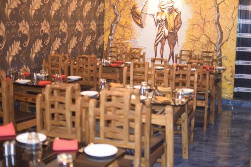 Recline Hotel And Restaurant