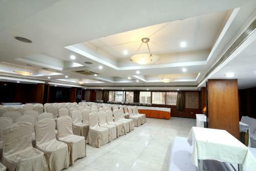 Hotel Geetha Regency