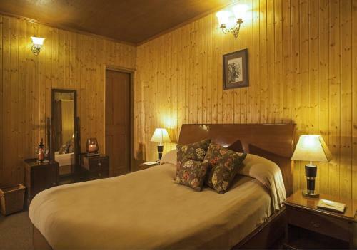 Lodge Nedous Hotel Gulmarg