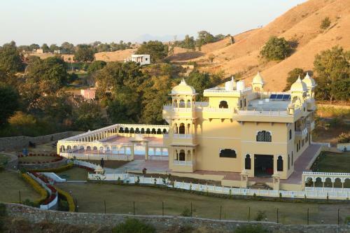 Hotel Rajtilak Resort