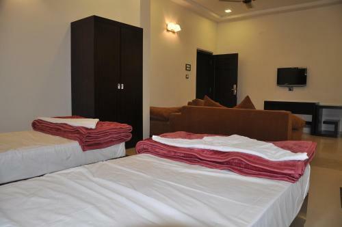 The Sslr Hotel