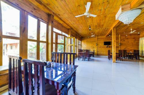 Hotel Brushwood Villa Resort