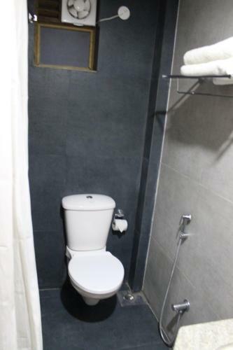 Hotel Aparupa Sands Marina Beach Resort