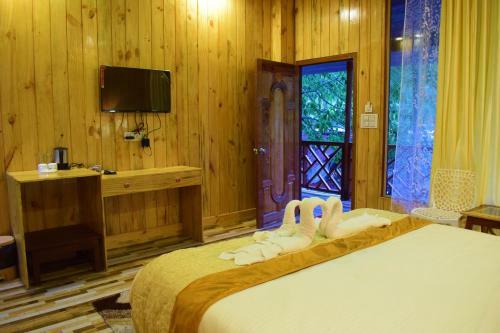 Hotel White Coral Beach Resort