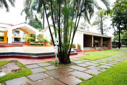 Hotel Manas Lifestyle Resort