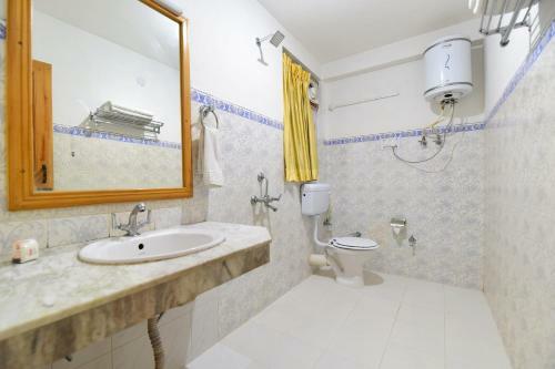 Oyo 6426 Hotel Rishi Palace