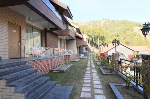 Hotel Deventure Shimla Hills