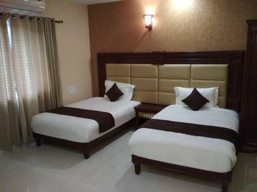 Hotel Rb Grand Residency