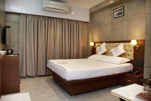 Lodge Hotel Leela